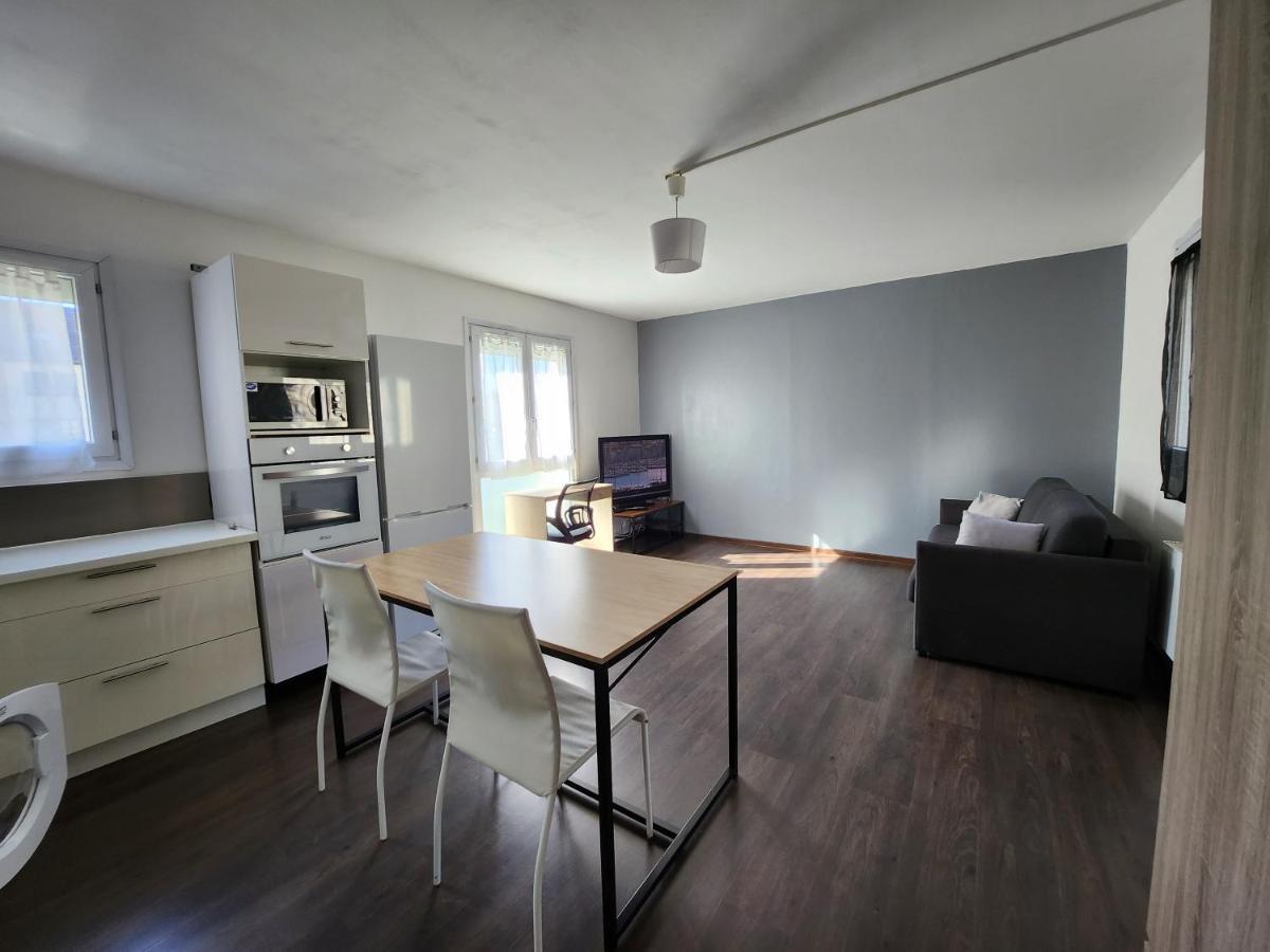 Le Pied A Terre Parisien - 77/94 Apartment Pontault-Combault Bagian luar foto